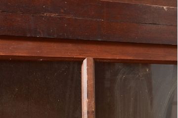 和製アンティーク　前面ヒノキ材　どこか懐かしさを感じる時代の味が魅力的な戸棚(収納棚、食器棚、キャビネット、サイドボード)(R-048347)