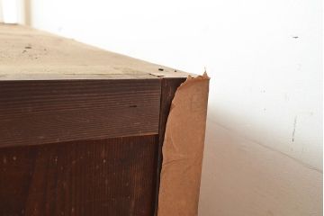 和製アンティーク　前面ヒノキ材　どこか懐かしさを感じる時代の味が魅力的な戸棚(収納棚、食器棚、キャビネット、サイドボード)(R-048347)