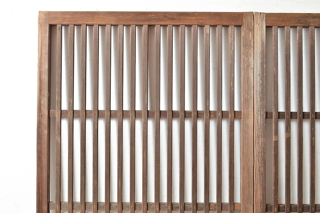 和製アンティーク　古き良き時代の味わいが趣溢れる格子戸2枚セット(玄関戸、引き戸、建具)(R-048350)