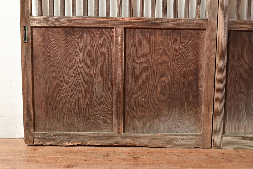 和製アンティーク　古き良き時代の味わいが趣溢れる格子戸2枚セット(玄関戸、引き戸、建具)(R-048350)