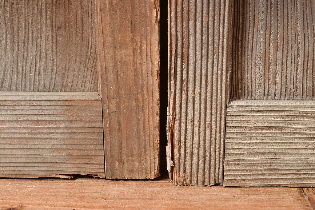 和製アンティーク　古き良き時代の味わいが趣溢れる格子戸2枚セット(玄関戸、引き戸、建具)(R-048350)