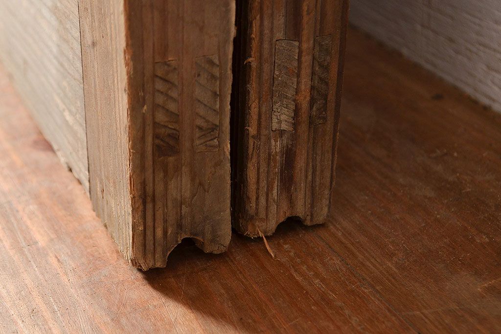 和製アンティーク　古き良き時代の味わいが趣溢れる格子戸2枚セット(玄関戸、引き戸、建具)(R-048350)