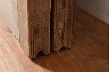 和製アンティーク　古き良き時代の味わいが趣溢れる格子戸2枚セット(玄関戸、引き戸、建具)(R-048350)