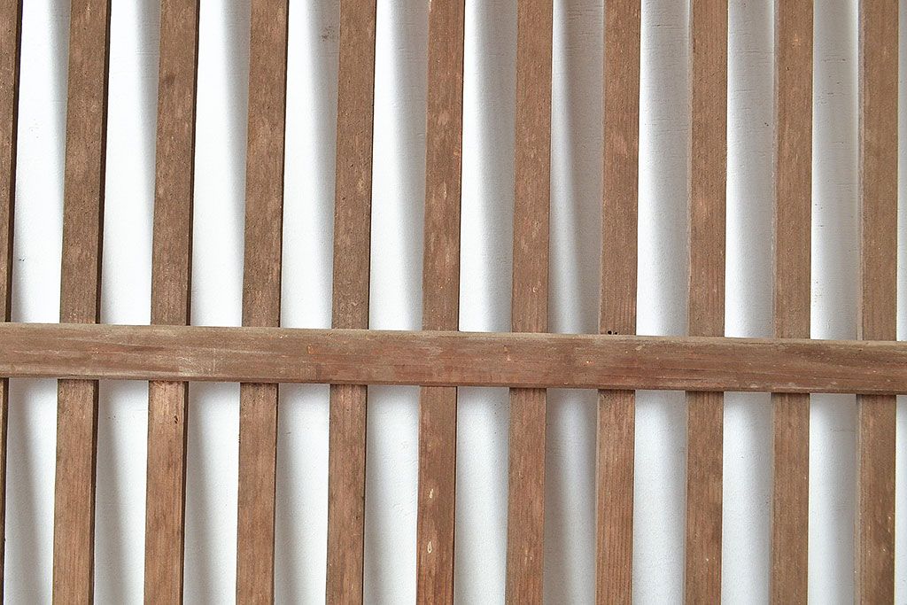 和製アンティーク　古き良き時代の味わいが趣溢れる格子戸2枚セット(玄関戸、引き戸、建具)(R-048350)