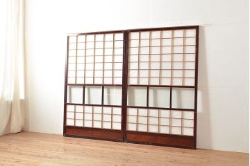 アンティーク建具　腰板ケヤキ材　枠漆塗り　落ち着きのある和空間におすすめな障子戸2枚セット(引き戸、建具)(R-048357)