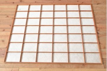 アンティーク建具　腰板ケヤキ材　枠漆塗り　落ち着きのある和空間におすすめな障子戸2枚セット(引き戸、建具)(R-048357)