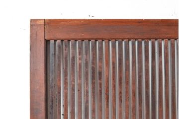 アンティーク建具　昭和初期　落ち着いた和の雰囲気を演出する格子戸2枚セット　(R-048358)
