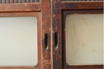 アンティーク建具　昭和初期　落ち着いた和の雰囲気を演出する格子戸2枚セット　(R-048358)