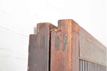 アンティーク建具　昭和初期　落ち着いた和の雰囲気を演出する格子戸2枚セット　(R-048358)