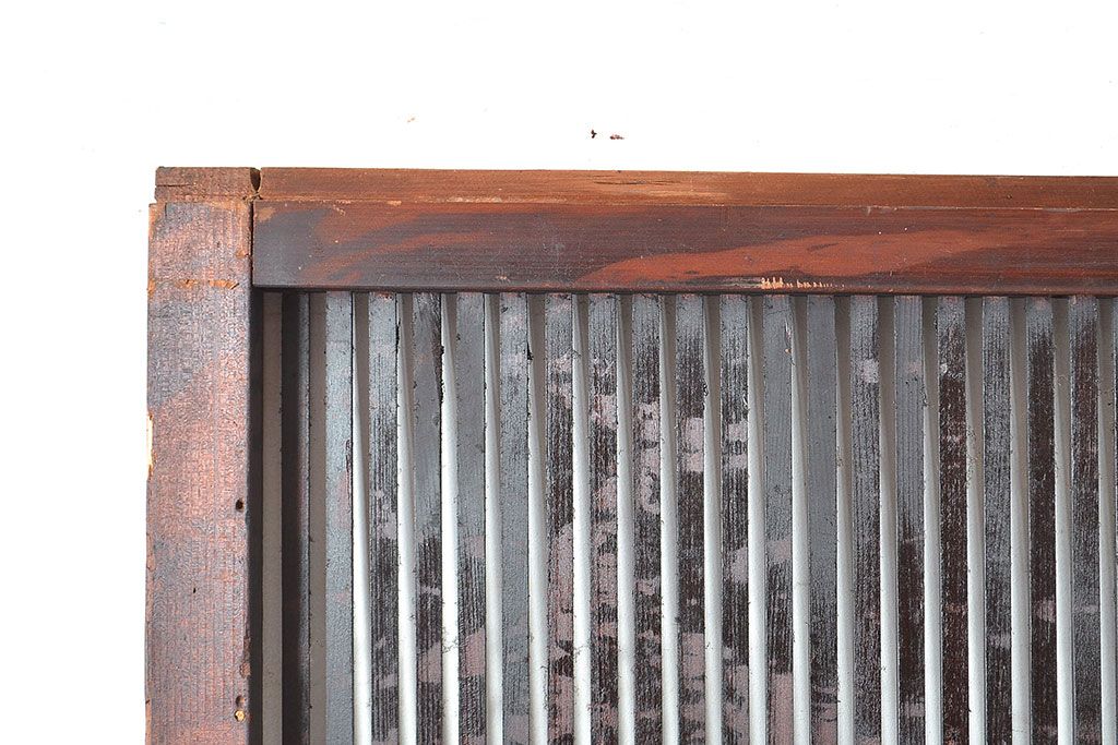 アンティーク建具　昭和初期　落ち着いた和の雰囲気を演出する格子戸2枚セット　(R-048358)