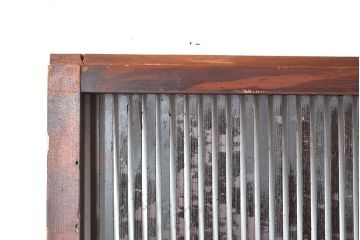 アンティーク建具　昭和初期　落ち着いた和の雰囲気を演出する格子戸2枚セット　(R-048358)