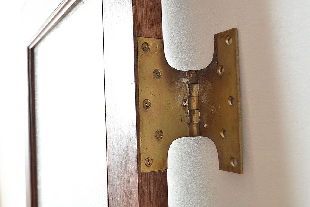 和製アンティーク　きらきらと輝くダイヤガラスがノスタルジックな雰囲気を高めるガラス扉(木製ドア、建具)(R-048360)