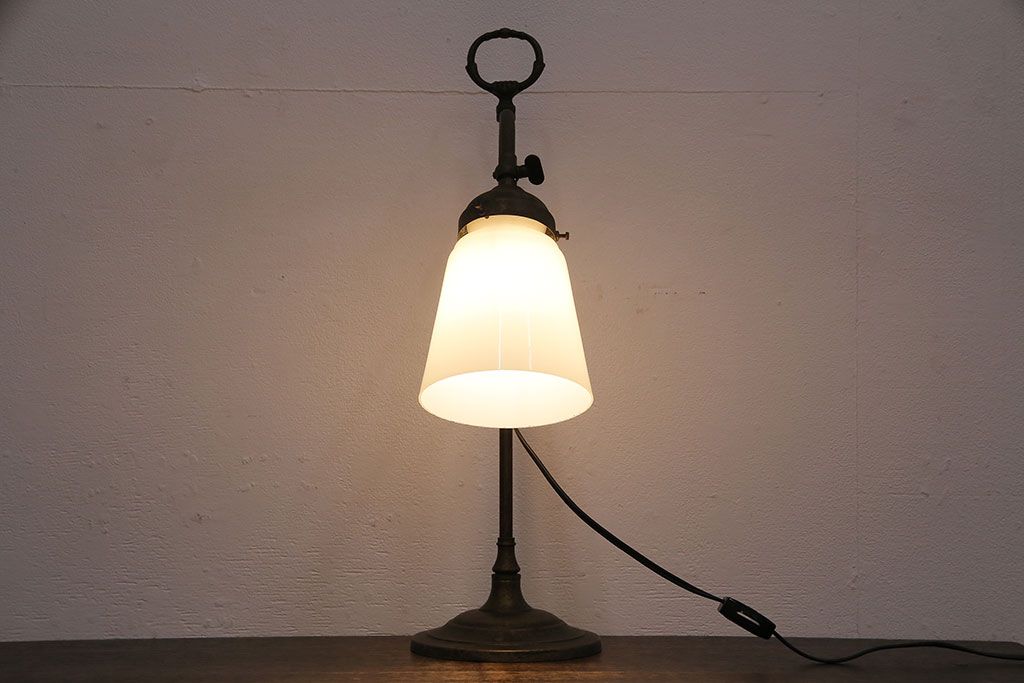 アンティーク照明　大正昭和初期　優雅な雰囲気を醸し出すスタンドライト(卓上照明)(R-048368)