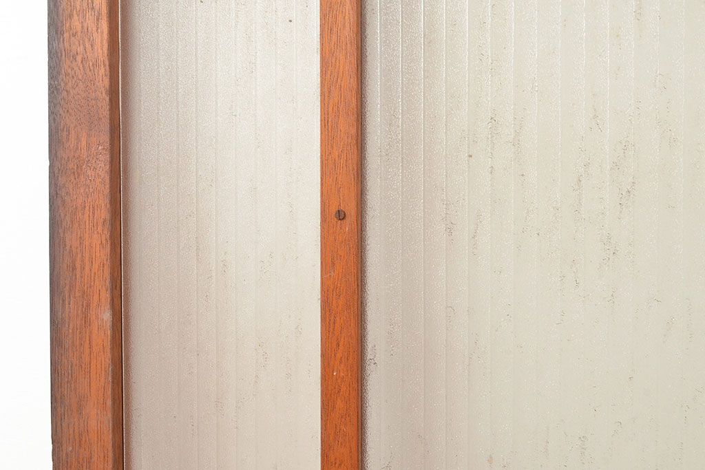 アンティーク建具　銀モールガラス入り　温かみのある雰囲気が魅力のレトロなガラス扉(ドア)(R-048373)