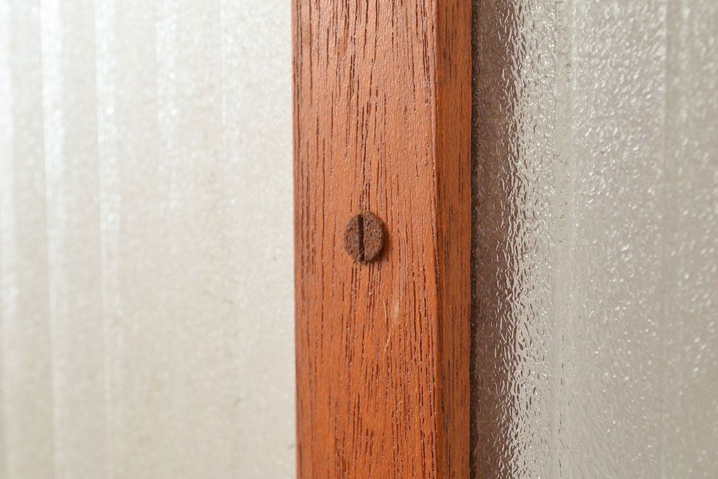 アンティーク建具　銀モールガラス入り　温かみのある雰囲気が魅力のレトロなガラス扉(ドア)(R-048373)