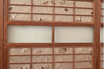 和製アンティーク　和モダンな空間作りにおすすめの裏障子付き格子戸4枚セット(建具、引き戸)(R-048374)