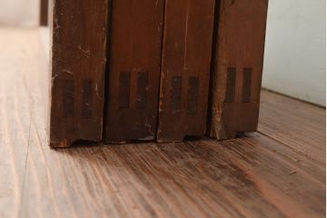 アンティーク建具　ゆらゆらガラスがレトロな趣を演出するガラス戸4枚セット(引き戸、建具)(R-048375)