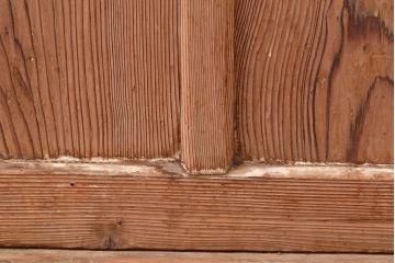 和製アンティーク　レトロな雰囲気を高めるガラス窓付きの木製ドア(建具、扉)(R-048376)