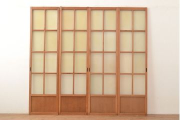 ヴィンテージ建具　昭和中期　幅の狭いつくりが珍しいすりガラス戸4枚セット　(R-048380)