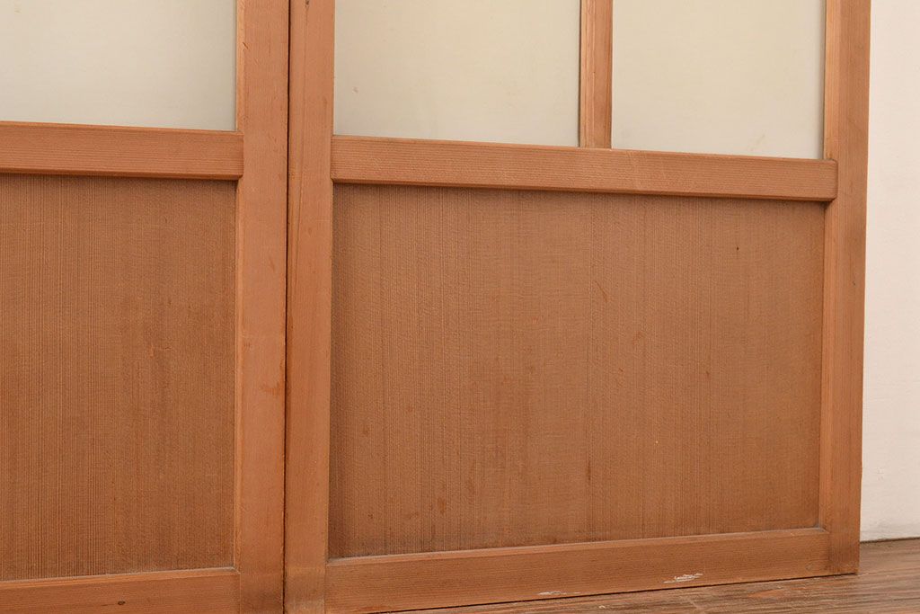 ヴィンテージ建具　昭和中期　幅の狭いつくりが珍しいすりガラス戸4枚セット　(R-048380)