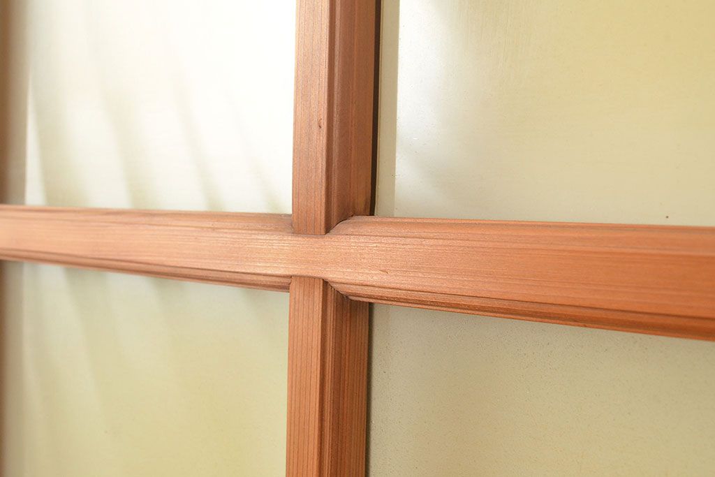 ヴィンテージ建具　昭和中期　幅の狭いつくりが珍しいすりガラス戸4枚セット　(R-048380)