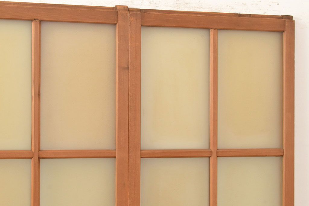 ヴィンテージ建具　昭和中期　幅の狭いつくりが珍しいすりガラス戸4枚セット　(R-048380)