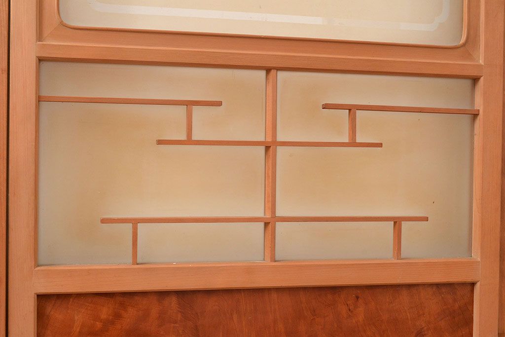 ヴィンテージ建具　昭和中期　珍しい桟のデザインが目を引くガラス戸4枚セット　(R-048398)