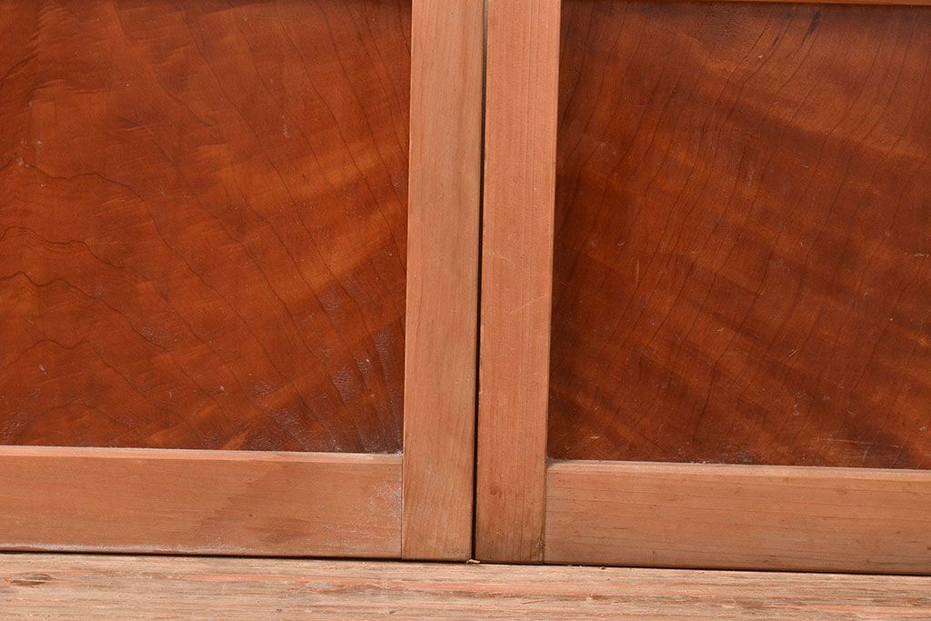 ヴィンテージ建具　昭和中期　珍しい桟のデザインが目を引くガラス戸4枚セット　(R-048398)