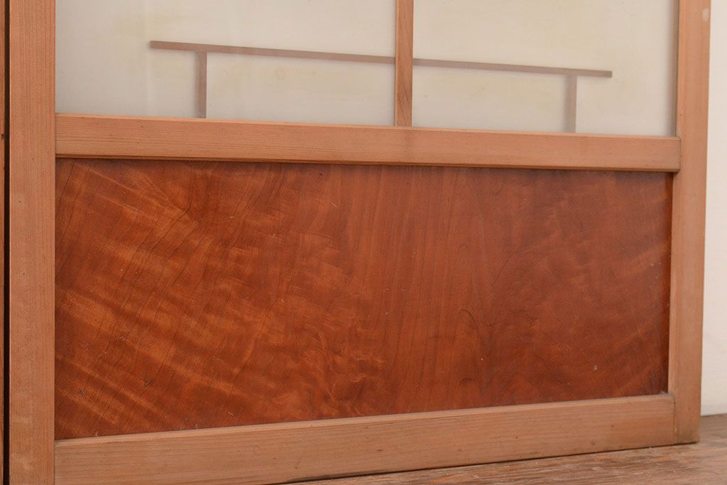 ヴィンテージ建具　昭和中期　珍しい桟のデザインが目を引くガラス戸4枚セット　(R-048398)