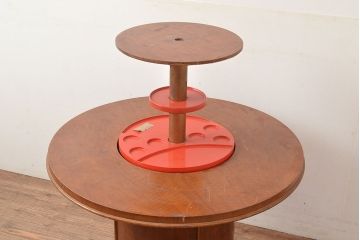 和製ヴィンテージ　珍品　店舗什器におすすめ!可動式の棚が付いた変わったつくりのセンターテーブル(ラウンドテーブル、ビンテージ)(R-048400)