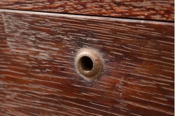 和製アンティーク　昭和中期　三方ナラ材　薄型の収納棚(戸棚、サイドボード)(R-048401)