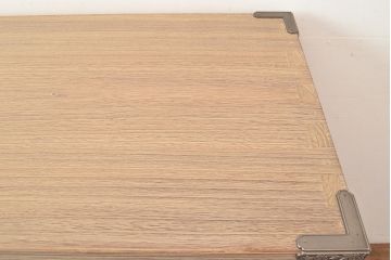 中古　国産　伝統工芸　桐屋田中製　優美な牡丹金具が品の良さを高める総桐材製の衣装箪笥(定価約60万円)(桐箪笥、整理箪笥、チェスト、引き出し、桐たんす)(R-048403)