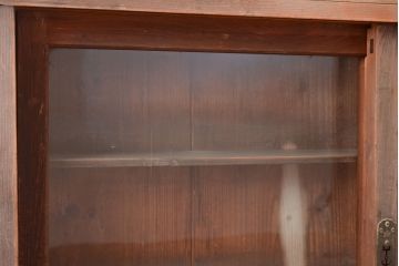 アンティーク家具　和製アンティーク　薄型サイズが珍しい収納棚(本棚、ブックシェルフ)(R-048405)