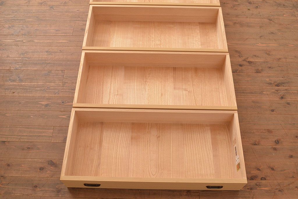 中古　伝統工芸品　伝統工芸士・横山松雄作　明るい木肌が温もりを感じさせる加茂総桐箪笥(総桐たんす、引き出し、チェスト、衣装タンス)(R-048411)