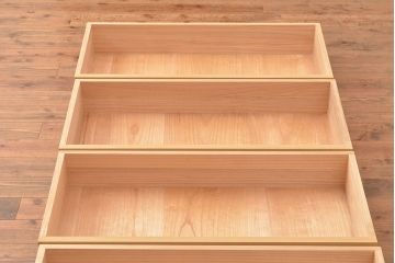 中古　伝統工芸品　伝統工芸士・横山松雄作　明るい木肌が温もりを感じさせる加茂総桐箪笥(総桐たんす、引き出し、チェスト、衣装タンス)(R-048411)