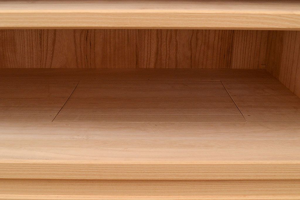 中古　伝統工芸品　伝統工芸士・横山松雄作　明るい木肌が温もりを感じさせる加茂総桐箪笥(総桐たんす、引き出し、チェスト、衣装タンス)(R-048411)