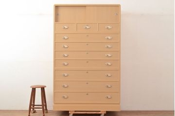 中古　伝統工芸品　伝統工芸士・横山松雄作　かくし付き!すずらんの意匠金具が愛らしい加茂総桐箪笥(総桐たんす、整理箪笥、引き出し、チェスト、衣装タンス)(R-048412)