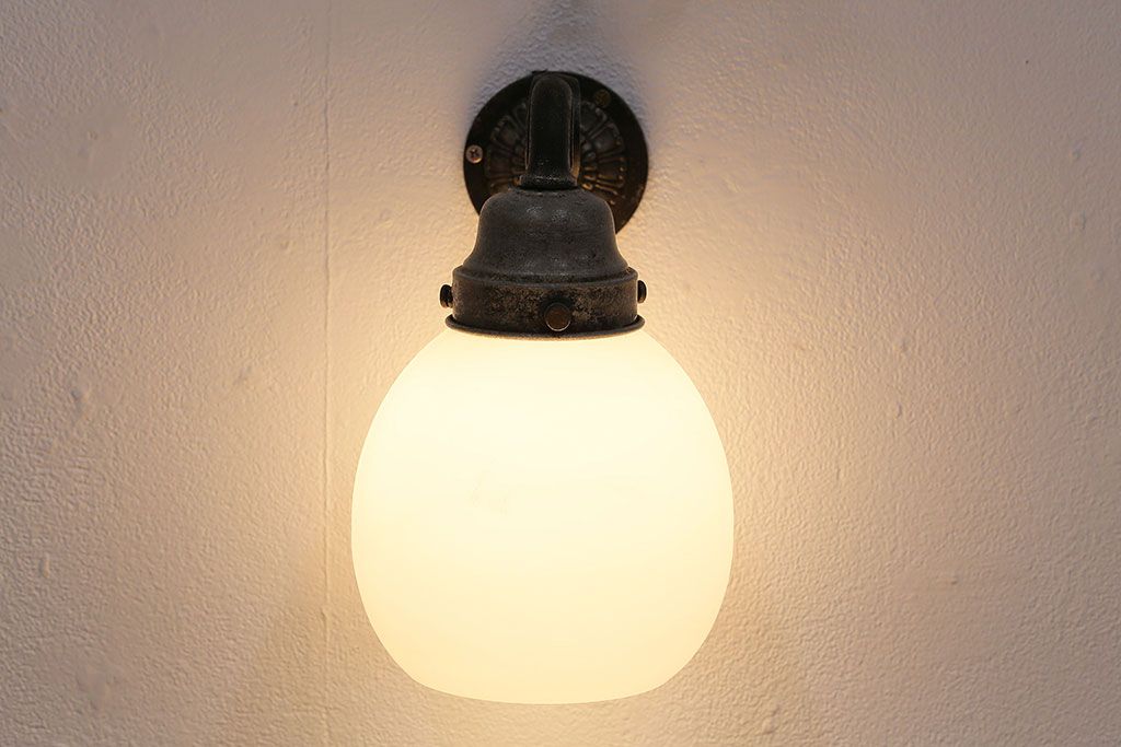 和製アンティーク　和・洋どちらの空間にも合わせやすいデザインの壁付け照明(壁掛け照明、ウォールランプ)(R-048418)