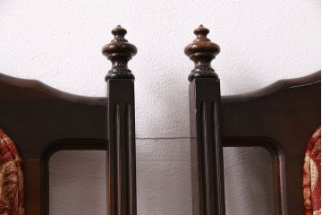 和製ビンテージ　カリモク家具(karimoku)　エレガントなデザインが格調高い雰囲気を醸し出すチェア2脚セット(ダイニングチェア、椅子)(R-048429)