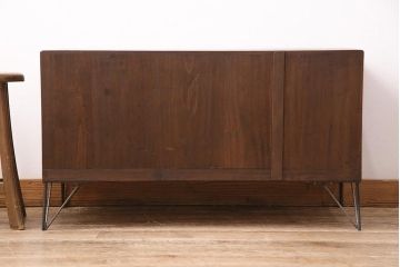 和製アンティーク　当店オリジナル模様のガラス入り!和の趣溢れる総桐材製の箪笥ローボード(戸棚、テレビ台、テレビボード、時代箪笥)(R-048430)