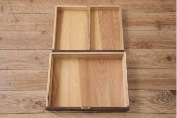 和製アンティーク 和の趣あふれる、オリジナル組子入りガラスの箪笥ローボード(戸棚、テレビ台、テレビボード、時代箪笥)(R-048431)