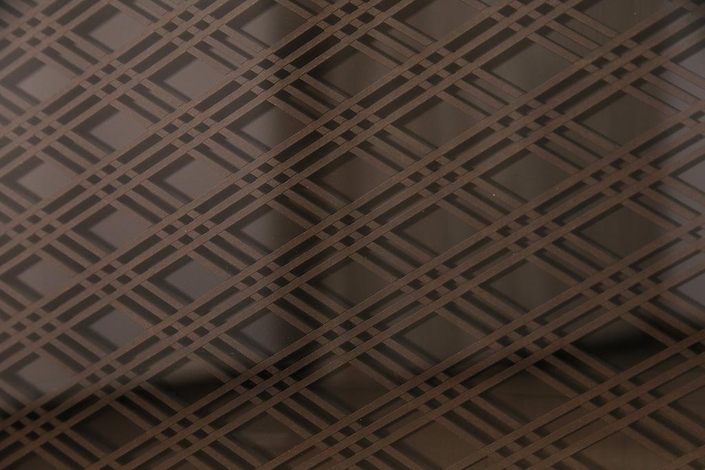 和製アンティーク 和の趣あふれる、オリジナル組子入りガラスの箪笥ローボード(戸棚、テレビ台、テレビボード、時代箪笥)(R-048431)