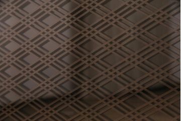 和製アンティーク 和の趣あふれる、オリジナル組子入りガラスの箪笥ローボード(戸棚、テレビ台、テレビボード、時代箪笥)(R-048431)