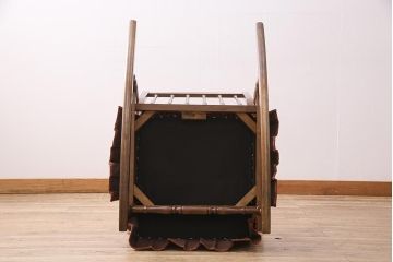 中古　柏木工　レトロな雰囲気漂うロッキングチェア(アームチェア)(R-048433)