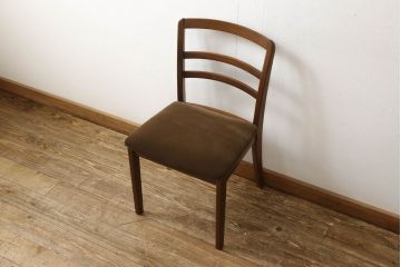 北欧ヴィンテージ　G-PLAN(ジープラン)　チーク材　落ち着いた色合いが魅力のダイニングチェア(イス、椅子、ビンテージ)(R-048441)