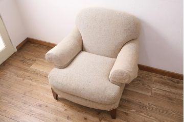 中古　HENREDON(ヘンレドン)　丸みを帯びたデザインが可愛らしい一人掛けソファ(シングル、アームチェア、1Pソファ)(R-048444)