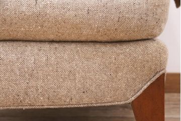 中古　HENREDON(ヘンレドン)　丸みを帯びたデザインが可愛らしい一人掛けソファ(シングル、アームチェア、1Pソファ)(R-048444)