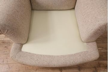 中古　HENREDON(ヘンレドン)　丸みを帯びたデザインが可愛らしい一人掛けソファ(シングル、アームチェア、1Pソファ)(R-048444)