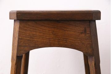 和製アンティーク　優しい木の温もりあふれるナラ材製の花台(飾り台)(R-048448)