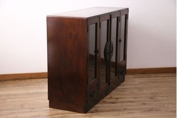 中古　伝統民芸家具　岩谷堂箪笥　存在感のある黒い金具が目を引くサイドボード(収納棚、戸棚、キャビネット)(R-048450)